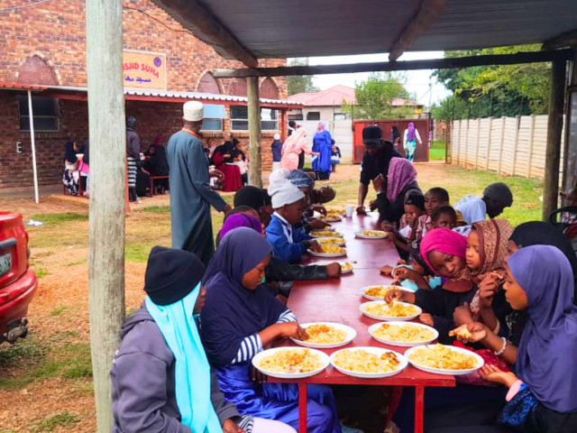 A Meal Today Starts with R30